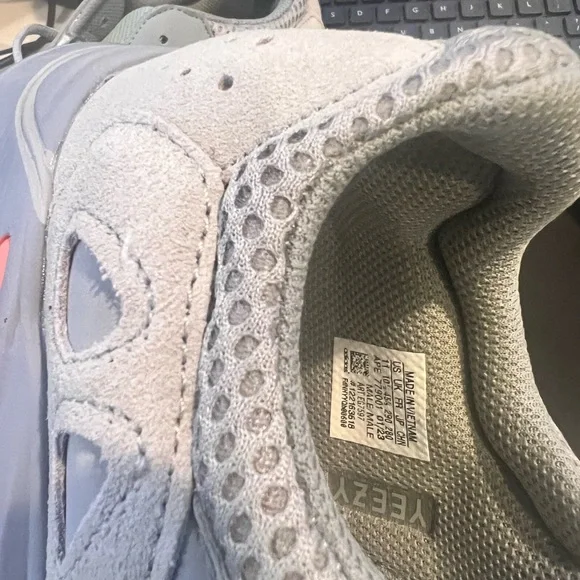 adidas gazelle silver green womens Adidas Yeezy Boost 700 Inertia main image 0